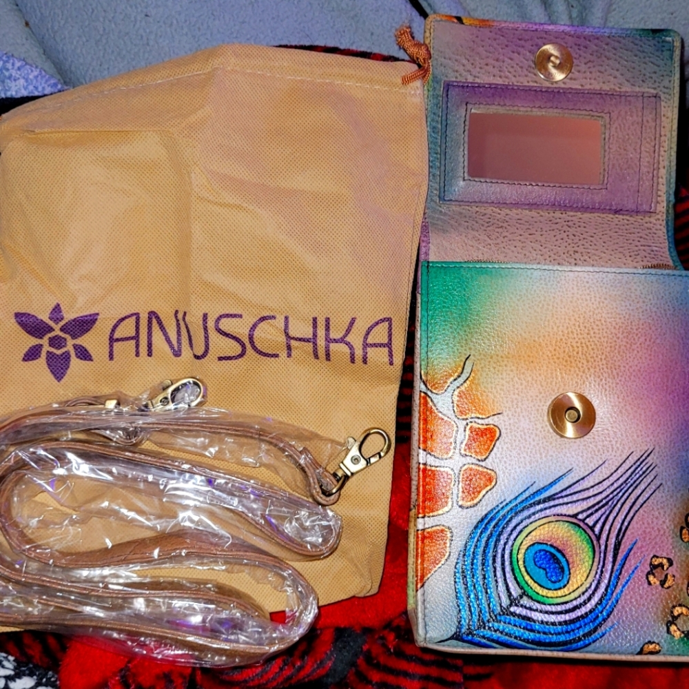 BEAUTIFUL crossbody purse